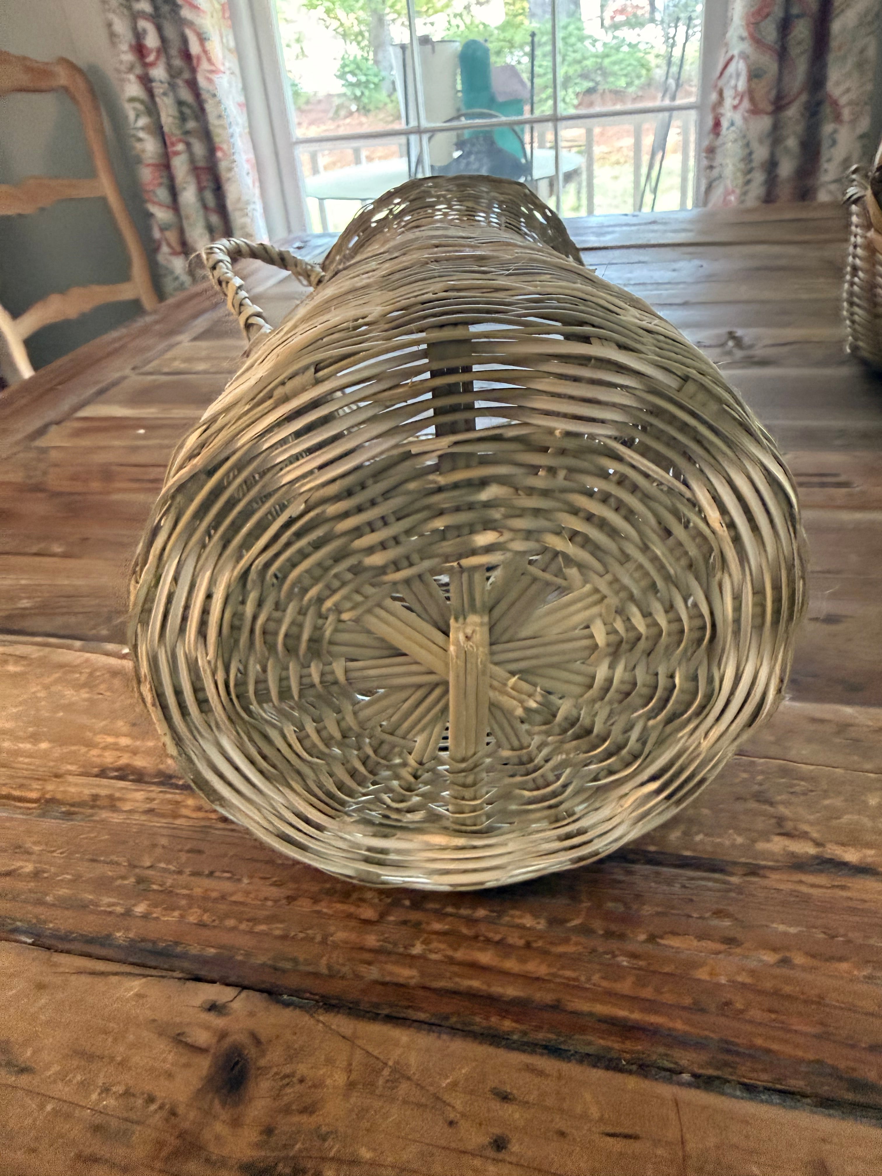 Handmade Wicker Vase ✨ Rustic Elegance”
